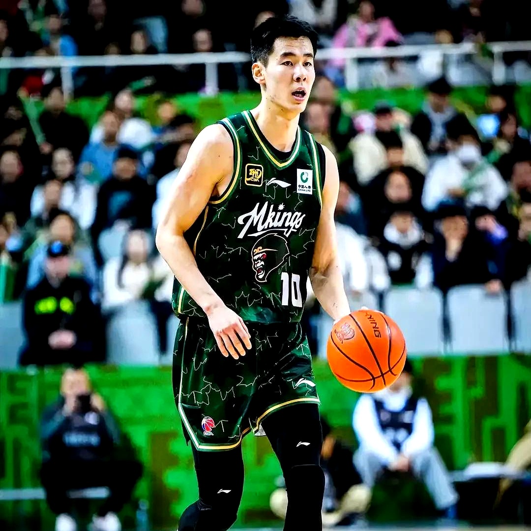 皇冠体育官网-包含加时末段尤文图斯备战CBA季后赛，回应争议细节曝光，赛场秩序良好，临场指挥获称赞的词条-皇冠体育官网